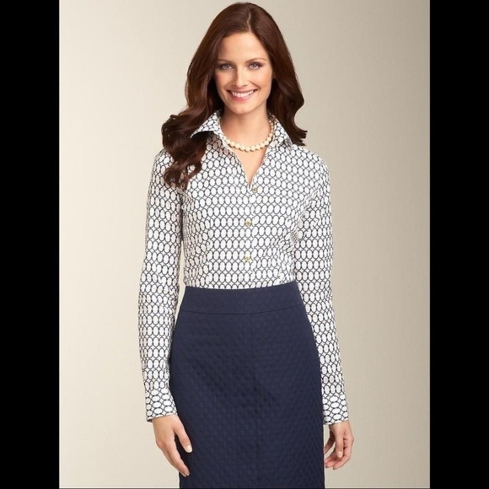 Talbots Womens Navy White Geometric Chain Link Button Down Shirt Size 6 Cotton‎